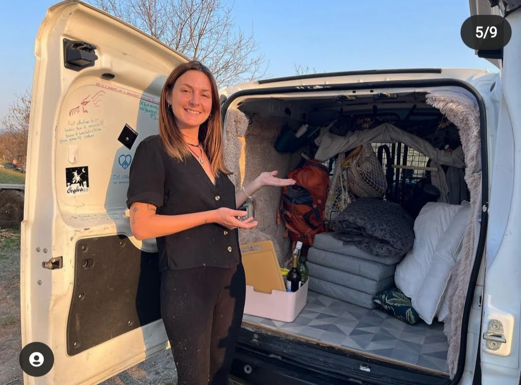 van life essentials what do you actually need a girl and a small van
