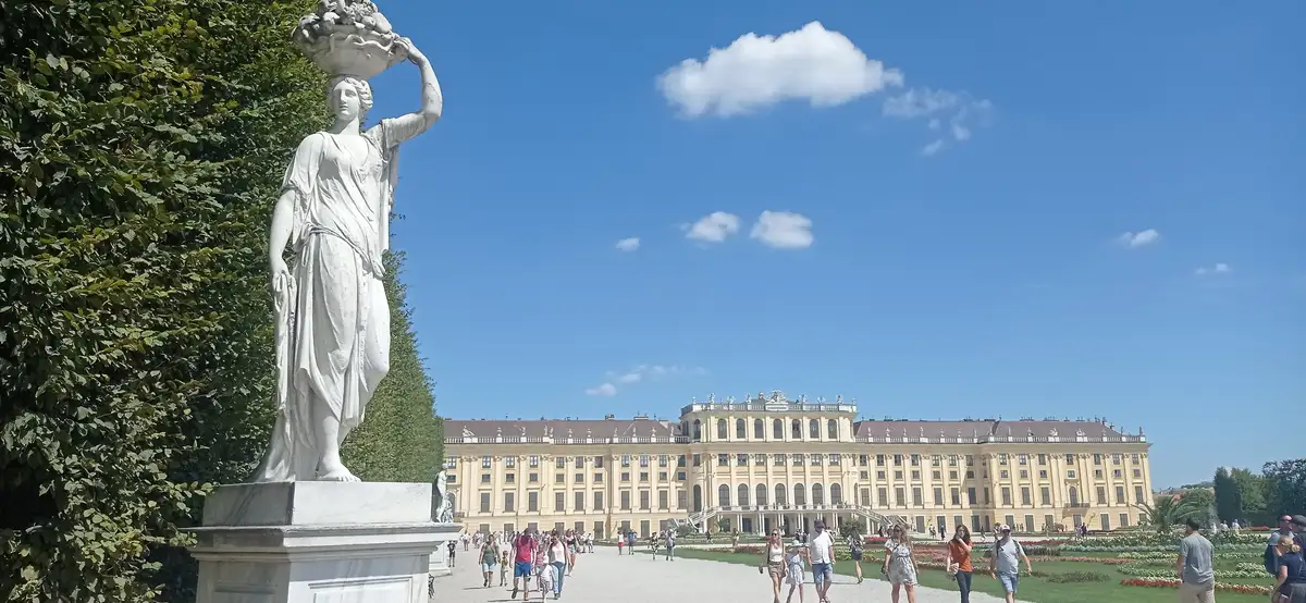Austria travel guide sisi castle